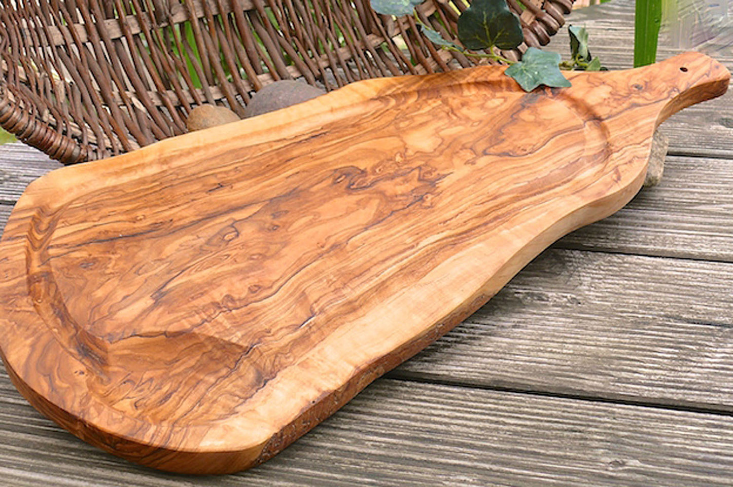 Olive wood cutting charcuterie board with handle and juice groove 18.5 inches