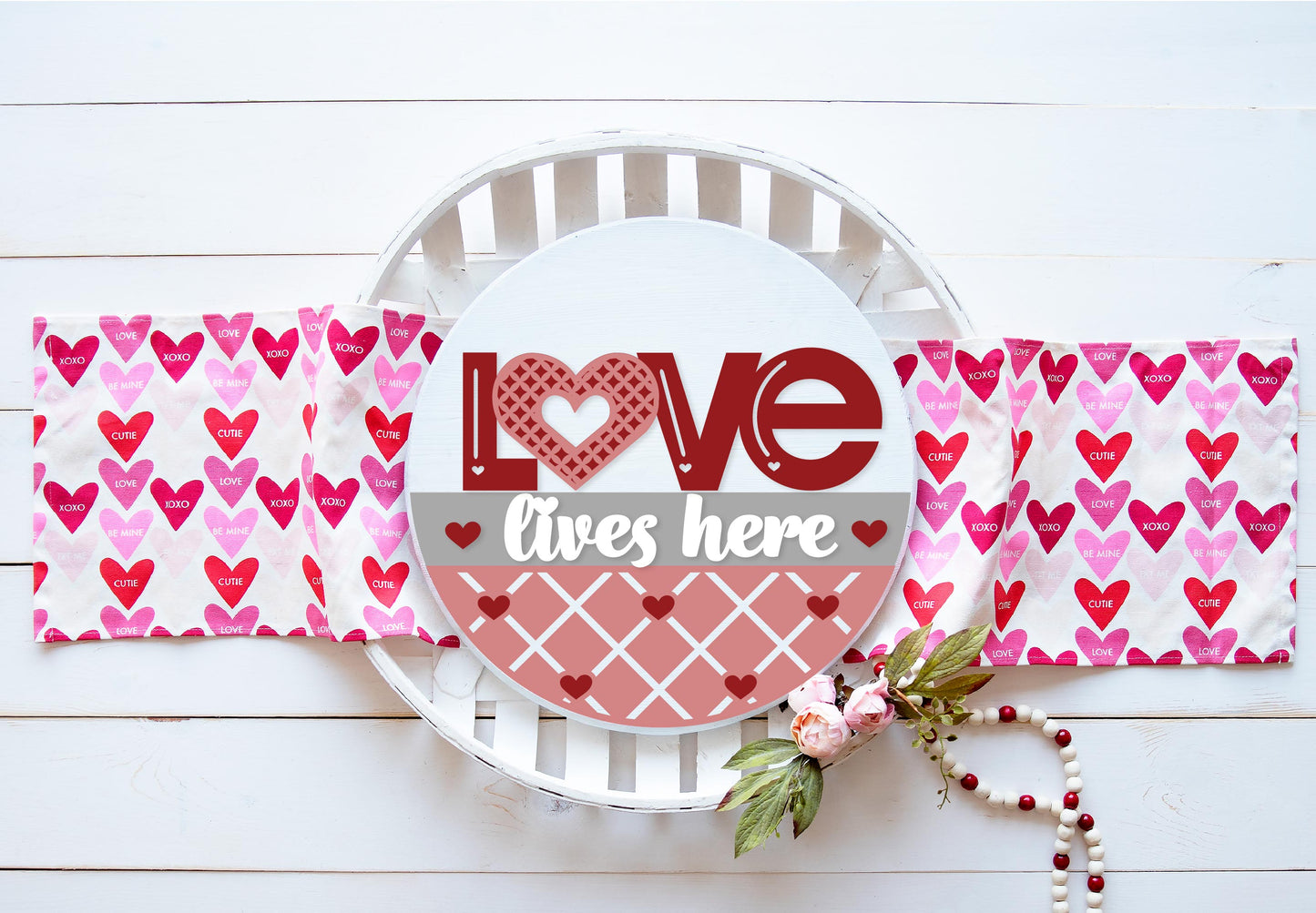 Love lives here sign