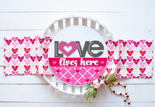 Love lives here sign