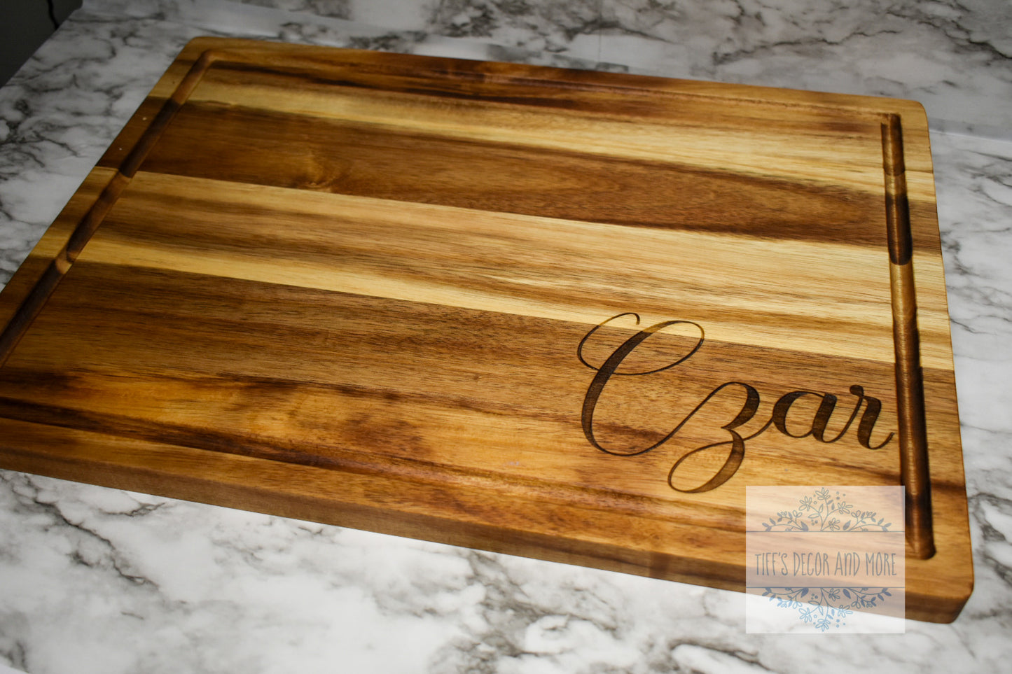 Acacia wood cutting board with juice groove